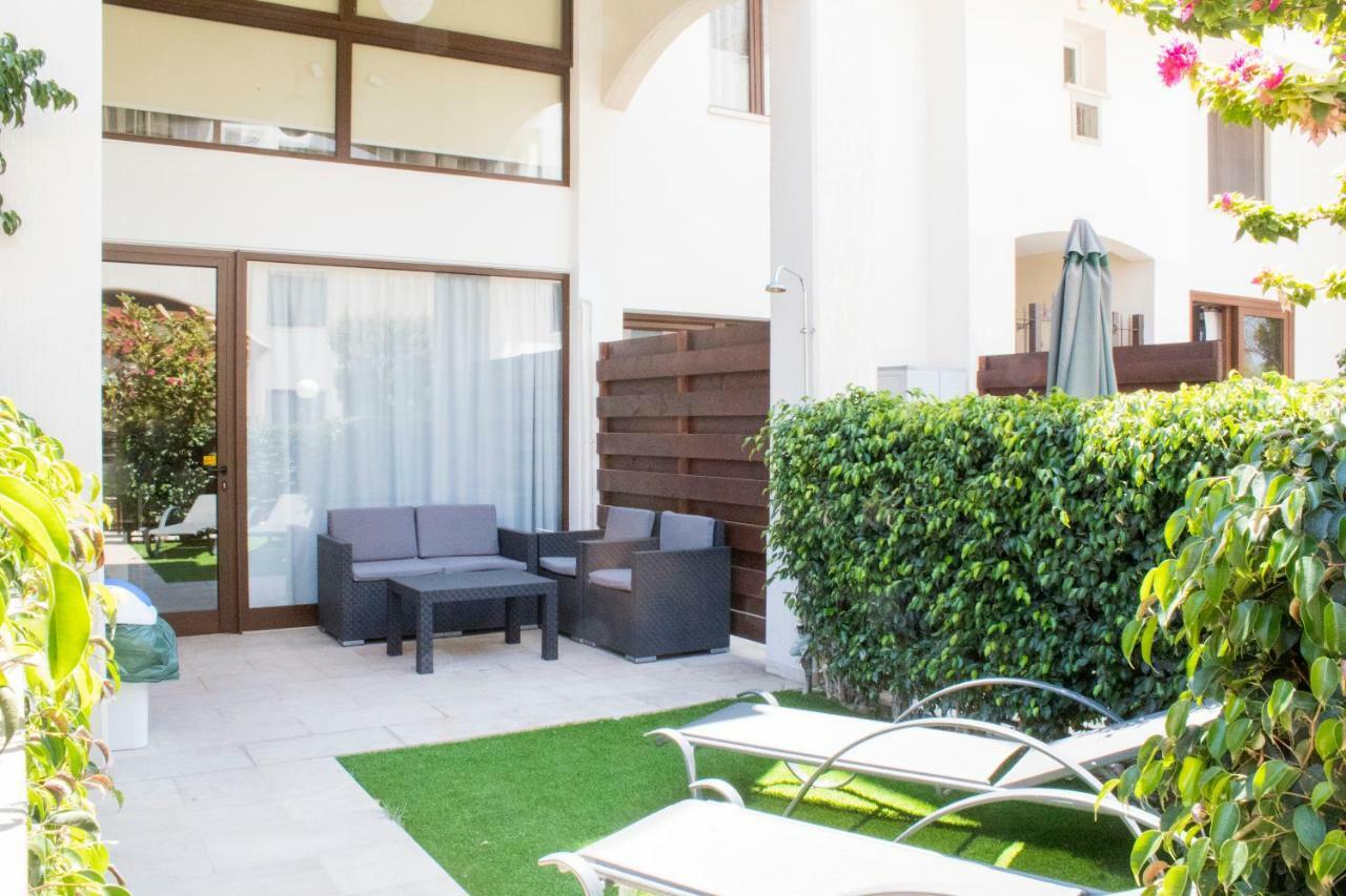 Galatex Beach Apartment Limassol Eksteriør billede