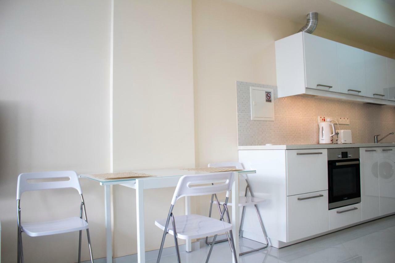 Galatex Beach Apartment Limassol Eksteriør billede