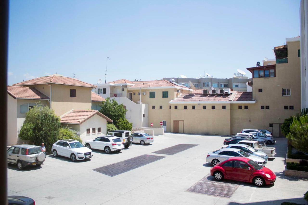 Galatex Beach Apartment Limassol Eksteriør billede