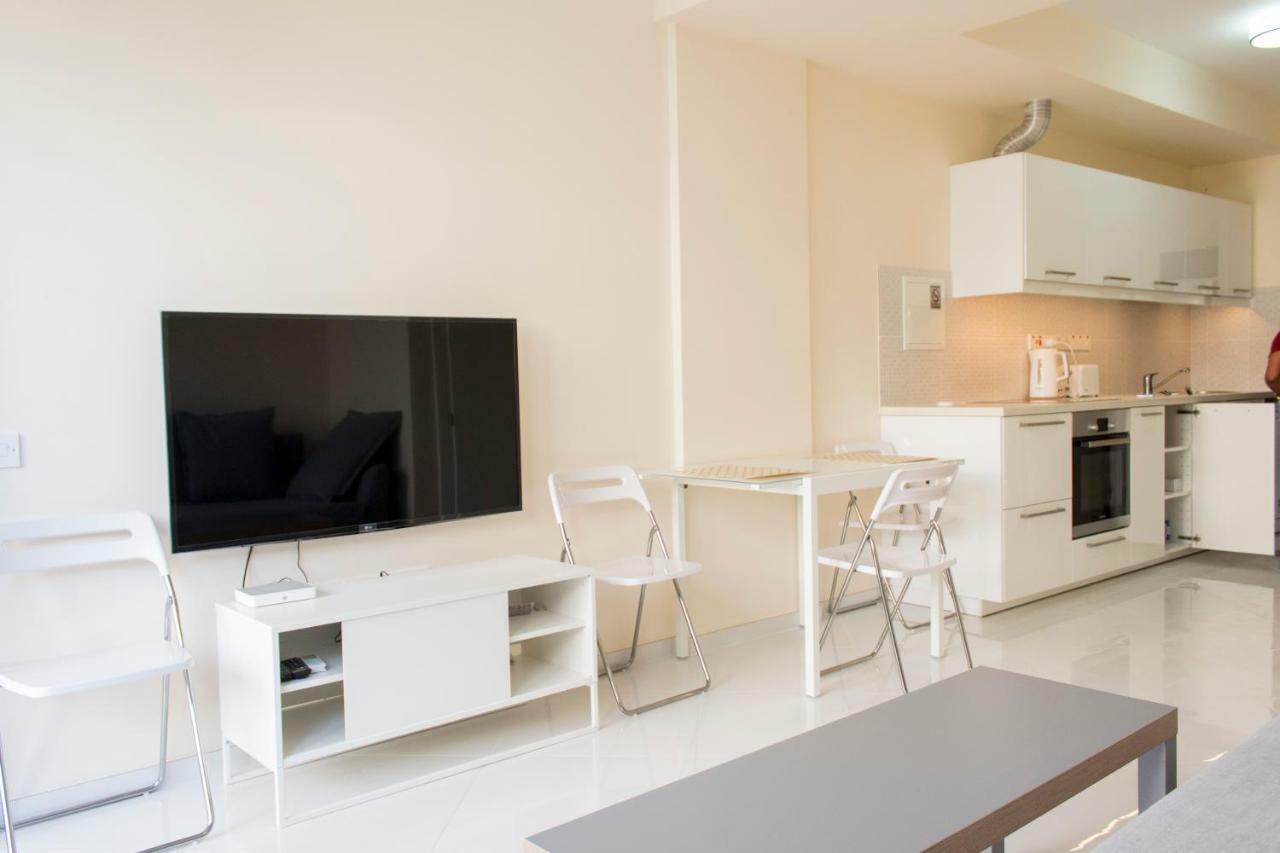 Galatex Beach Apartment Limassol Eksteriør billede