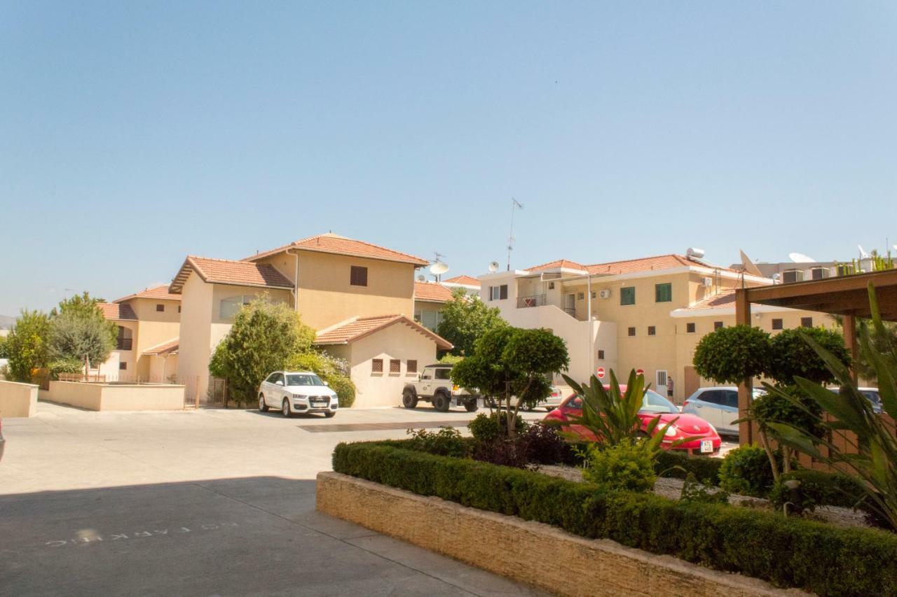 Galatex Beach Apartment Limassol Eksteriør billede