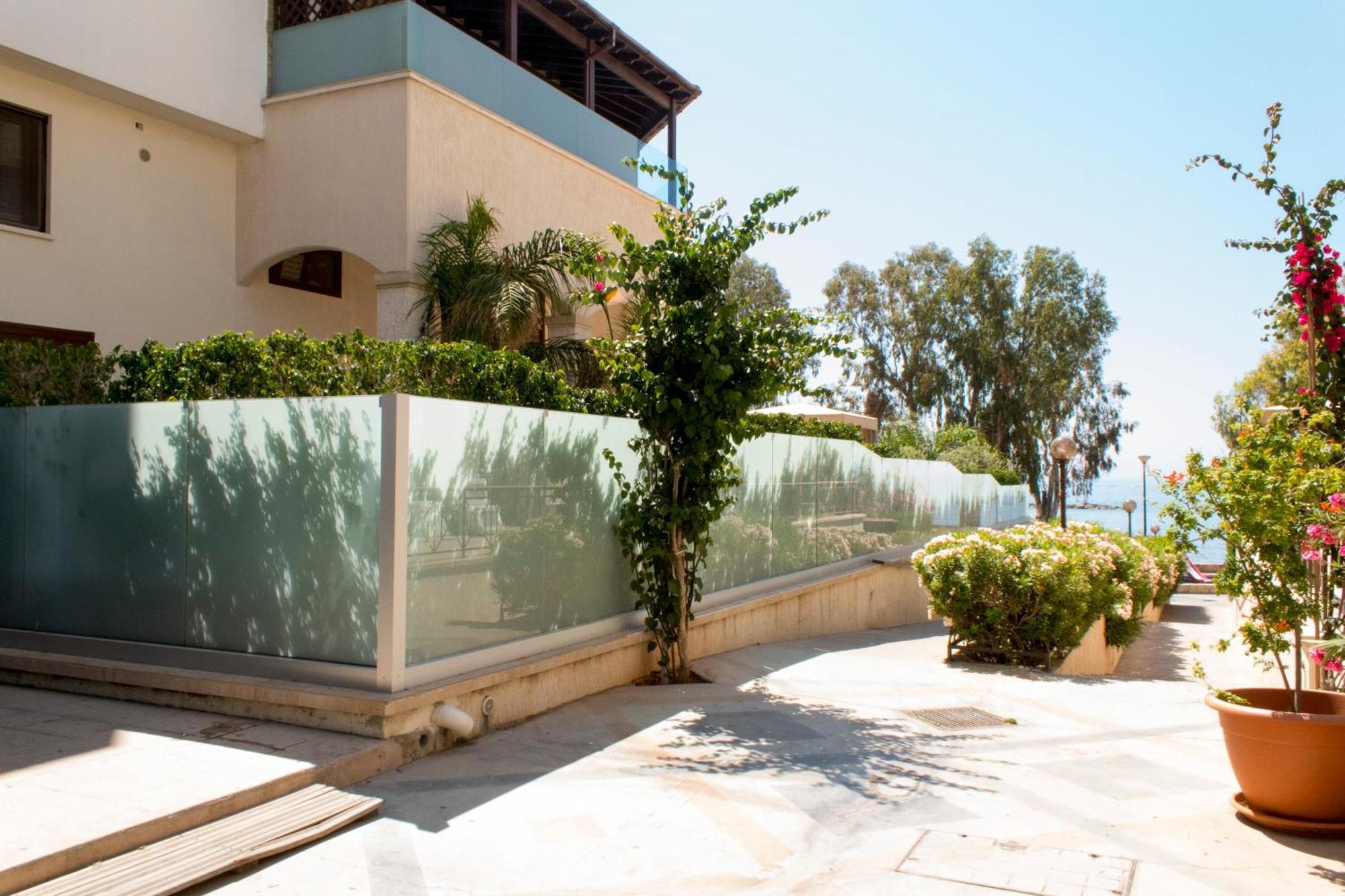Galatex Beach Apartment Limassol Eksteriør billede