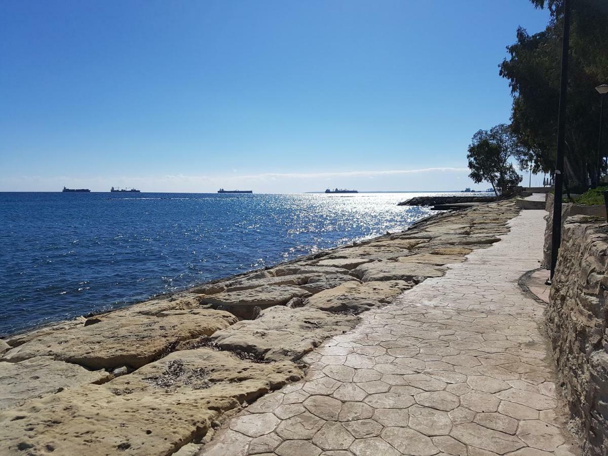 Galatex Beach Apartment Limassol Eksteriør billede