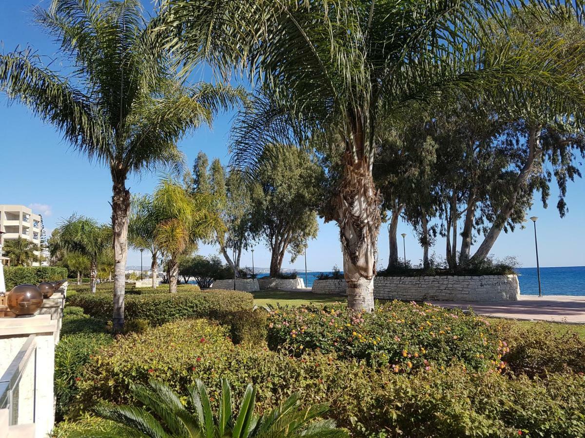 Galatex Beach Apartment Limassol Eksteriør billede